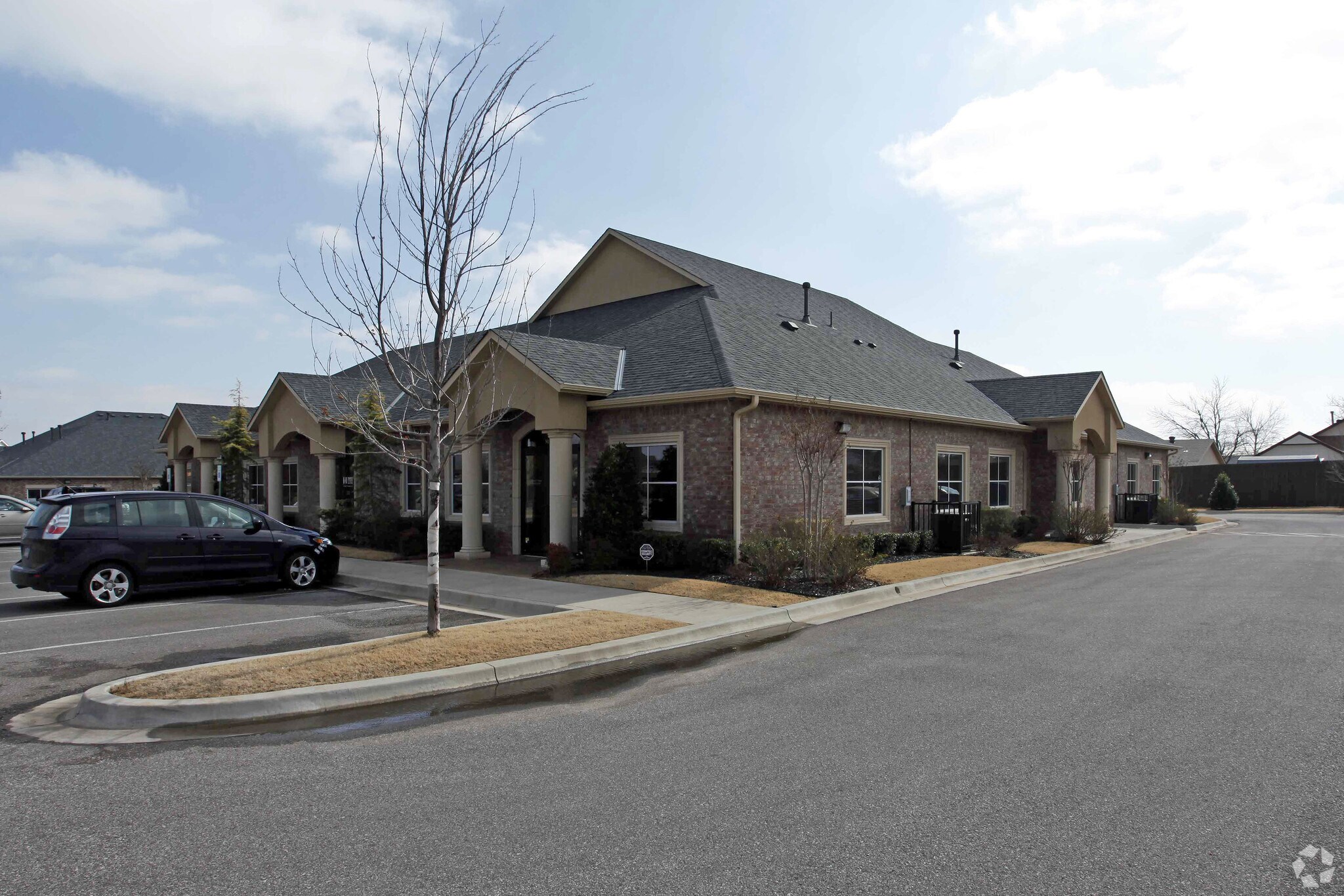 1224 SW 104th St, Oklahoma City, OK for lease Primary Photo- Image 1 of 18