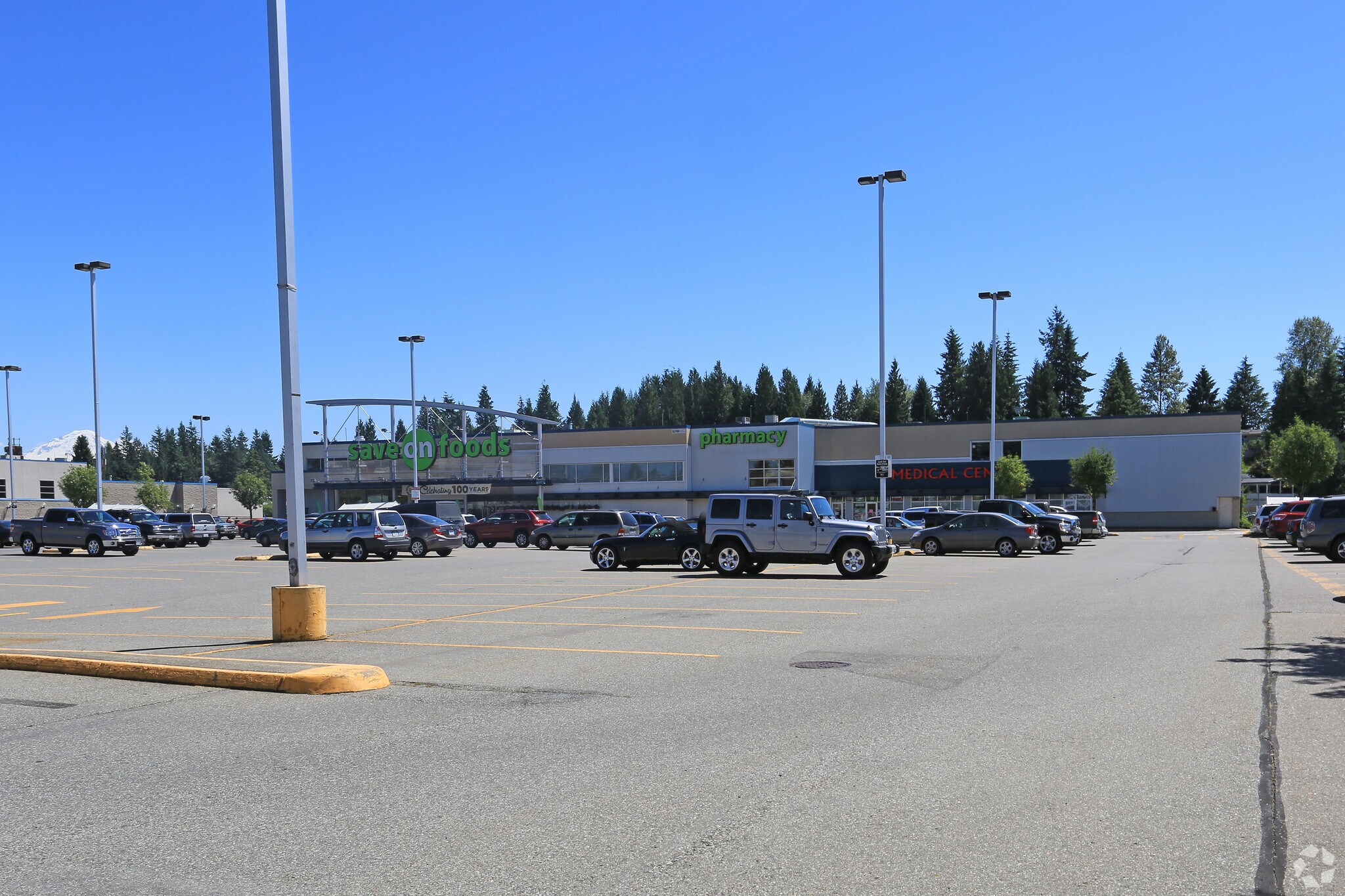 32700 S Fraser Way, Abbotsford, BC for lease Primary Photo- Image 1 of 6