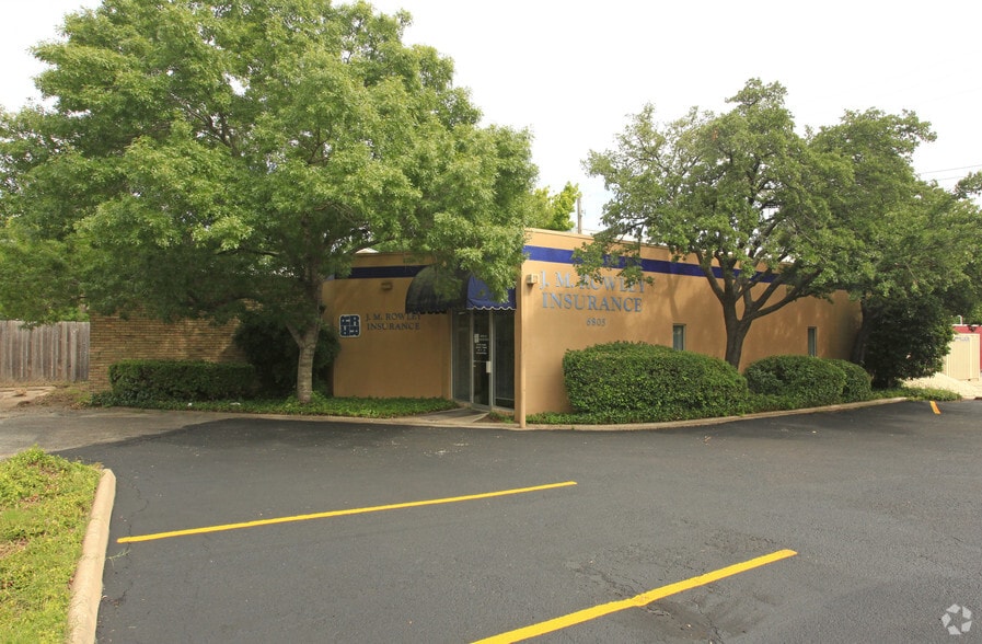 6805 Guadalupe St, Austin, TX for sale - Primary Photo - Image 1 of 2