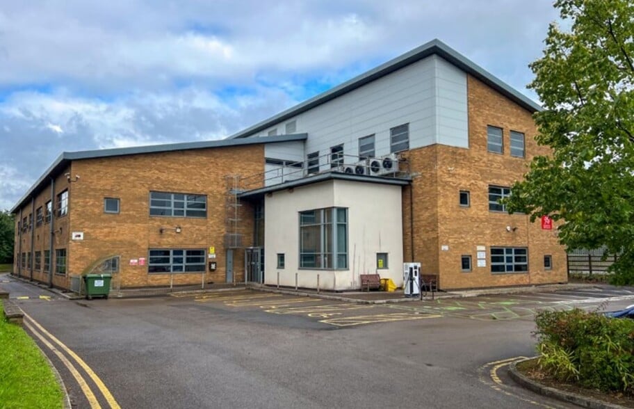 Bedwas Rd, Caerphilly for lease - Building Photo - Image 1 of 4