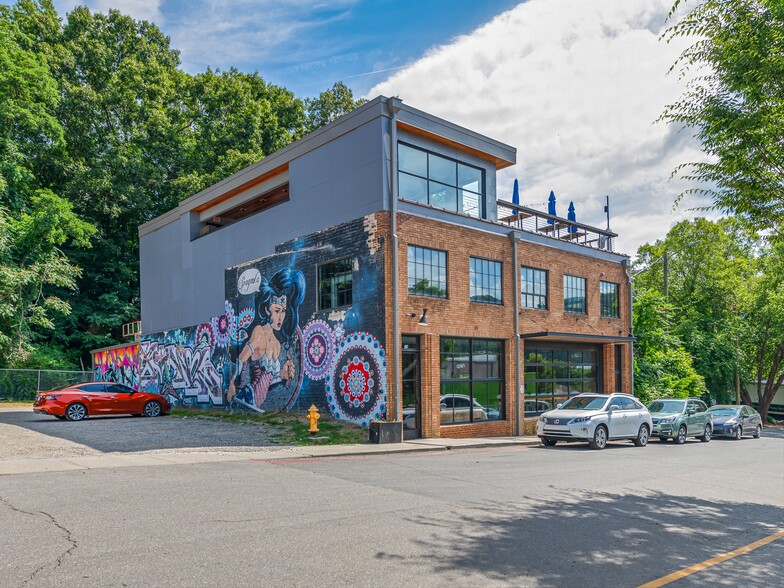 39 Banks Ave, Asheville, NC for lease - Building Photo - Image 2 of 45