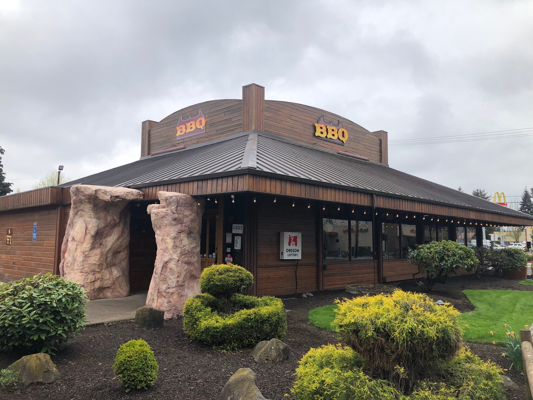 1807 Olympic St, Springfield, OR for sale Building Photo- Image 1 of 1