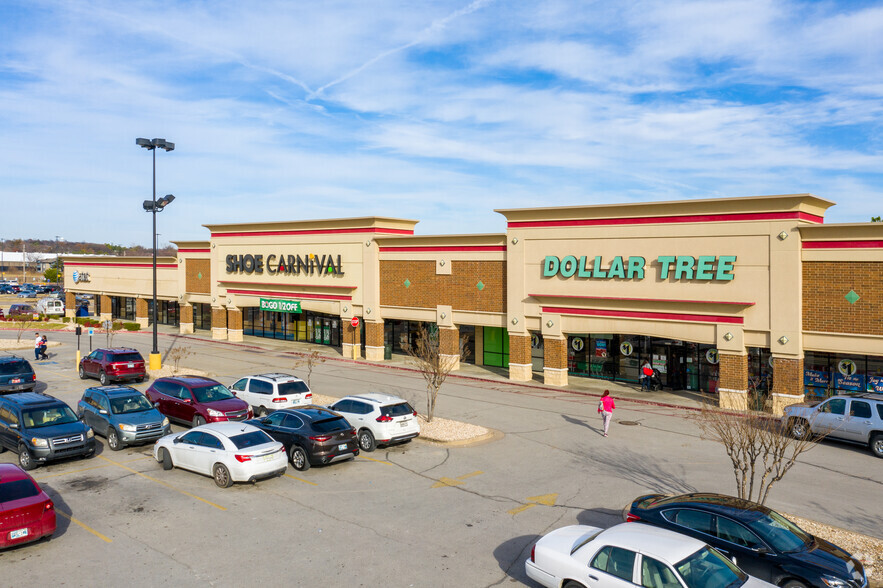 9595 S Delaware Ave, Tulsa, OK for lease - Building Photo - Image 1 of 17