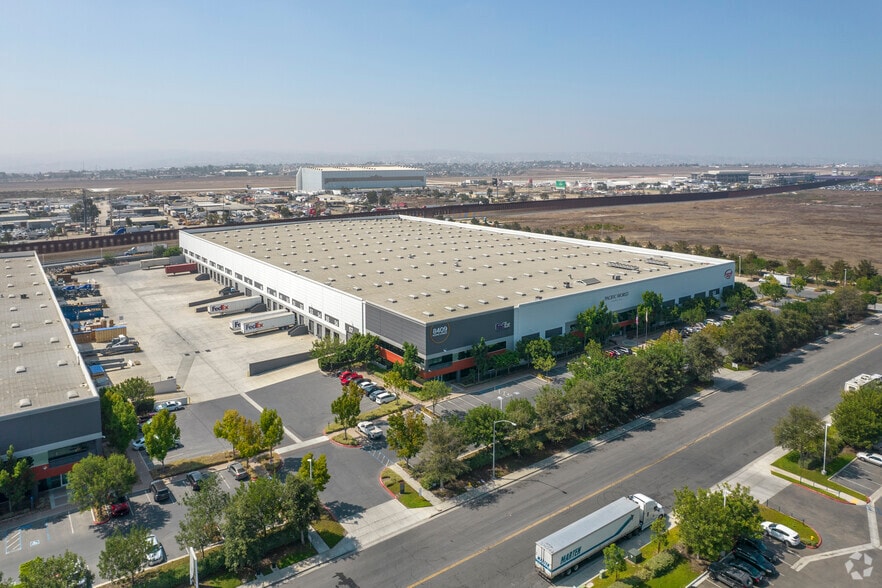 2660 Sarnen St, San Diego, CA for lease - Aerial - Image 2 of 4