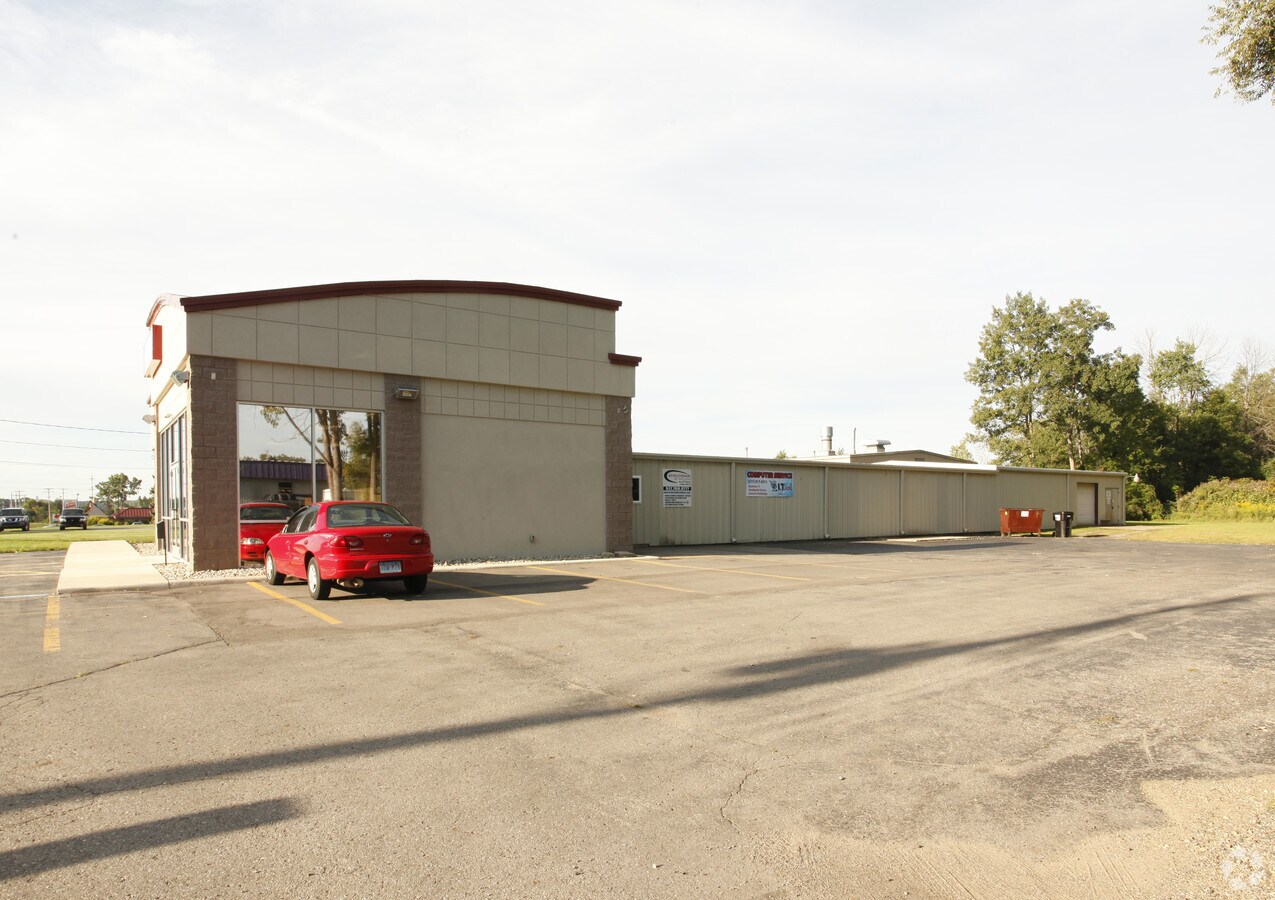 2600 Airport Rd, Jackson, MI 49202