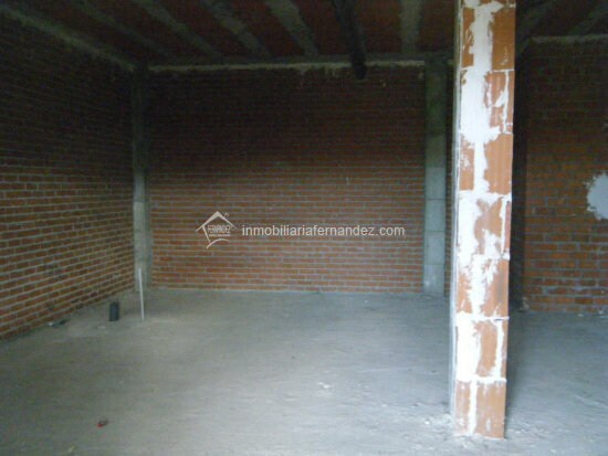 Retail in Cáceres, Cáceres for lease - Building Photo - Image 3 of 9