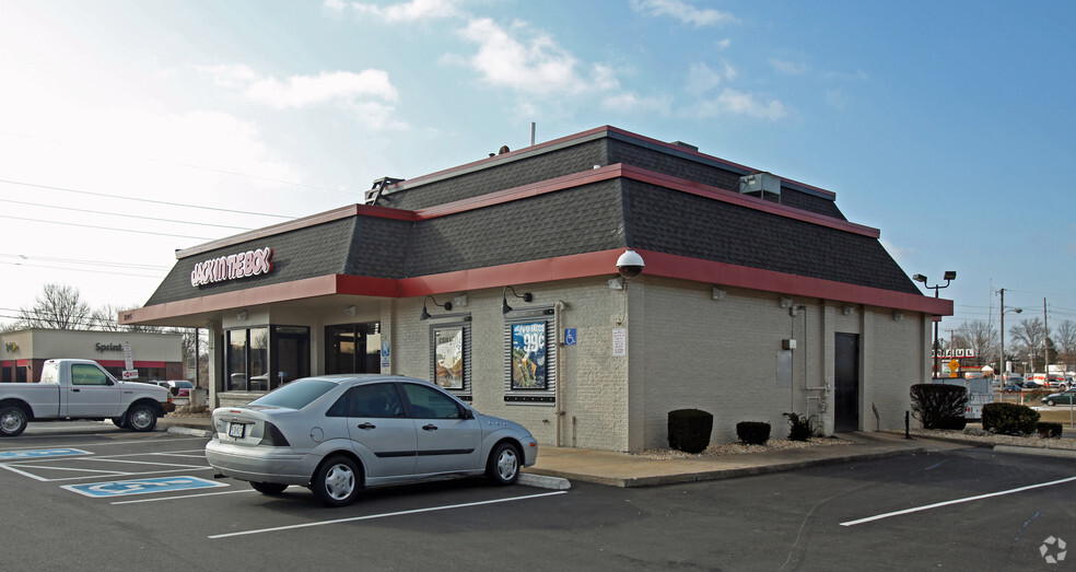 2095 N Lindbergh Blvd, Florissant, MO for lease - Building Photo - Image 2 of 2