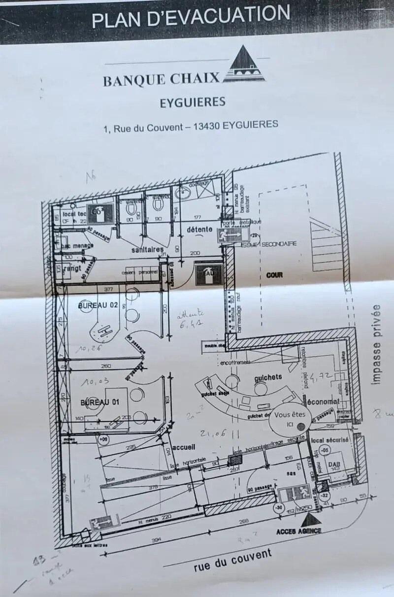 1 Rue Du Couvent, Eyguières for lease Building Photo- Image 1 of 1