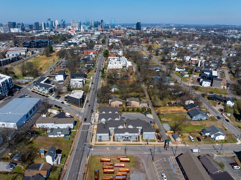 1270 2nd Ave S, Nashville, TN for sale - Building Photo - Image 2 of 7
