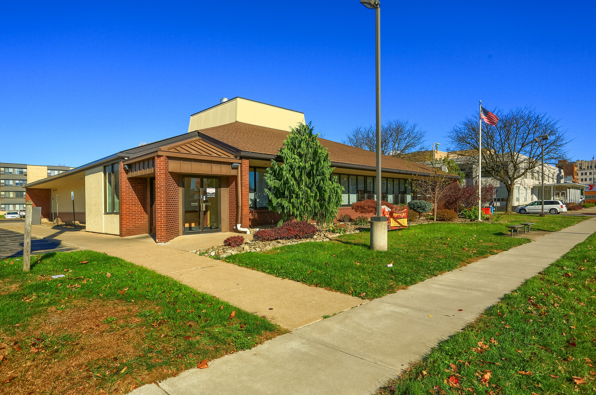 100 W Washington St, New Castle, PA for lease Building Photo- Image 1 of 43