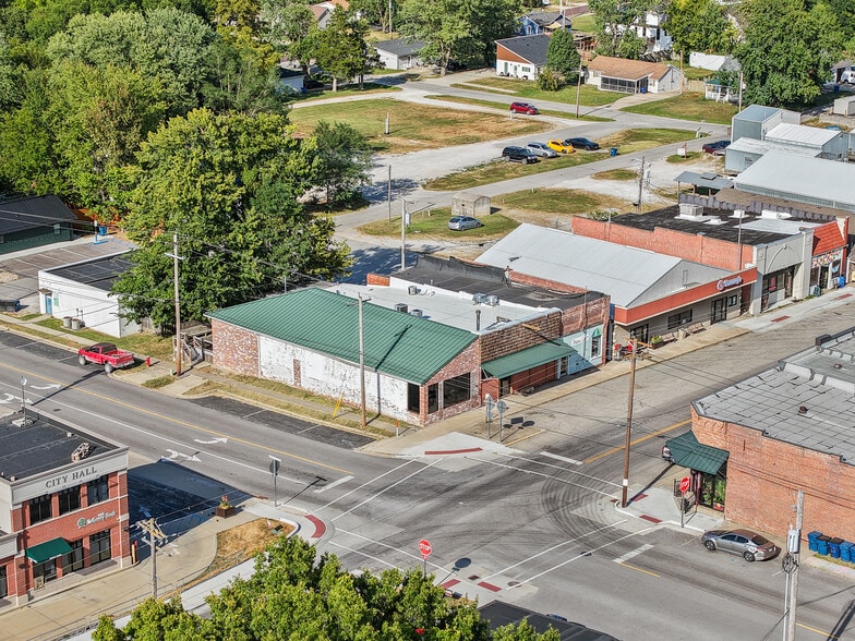 103 E Broadway, Ashland, MO for sale - Building Photo - Image 1 of 10