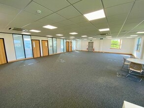 731 Capability Green, Luton for lease Interior Photo- Image 1 of 7