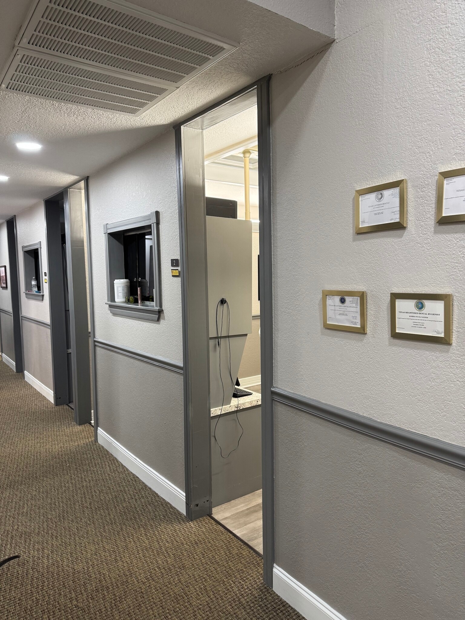 2095 W Main St, League City, TX for lease Interior Photo- Image 1 of 13