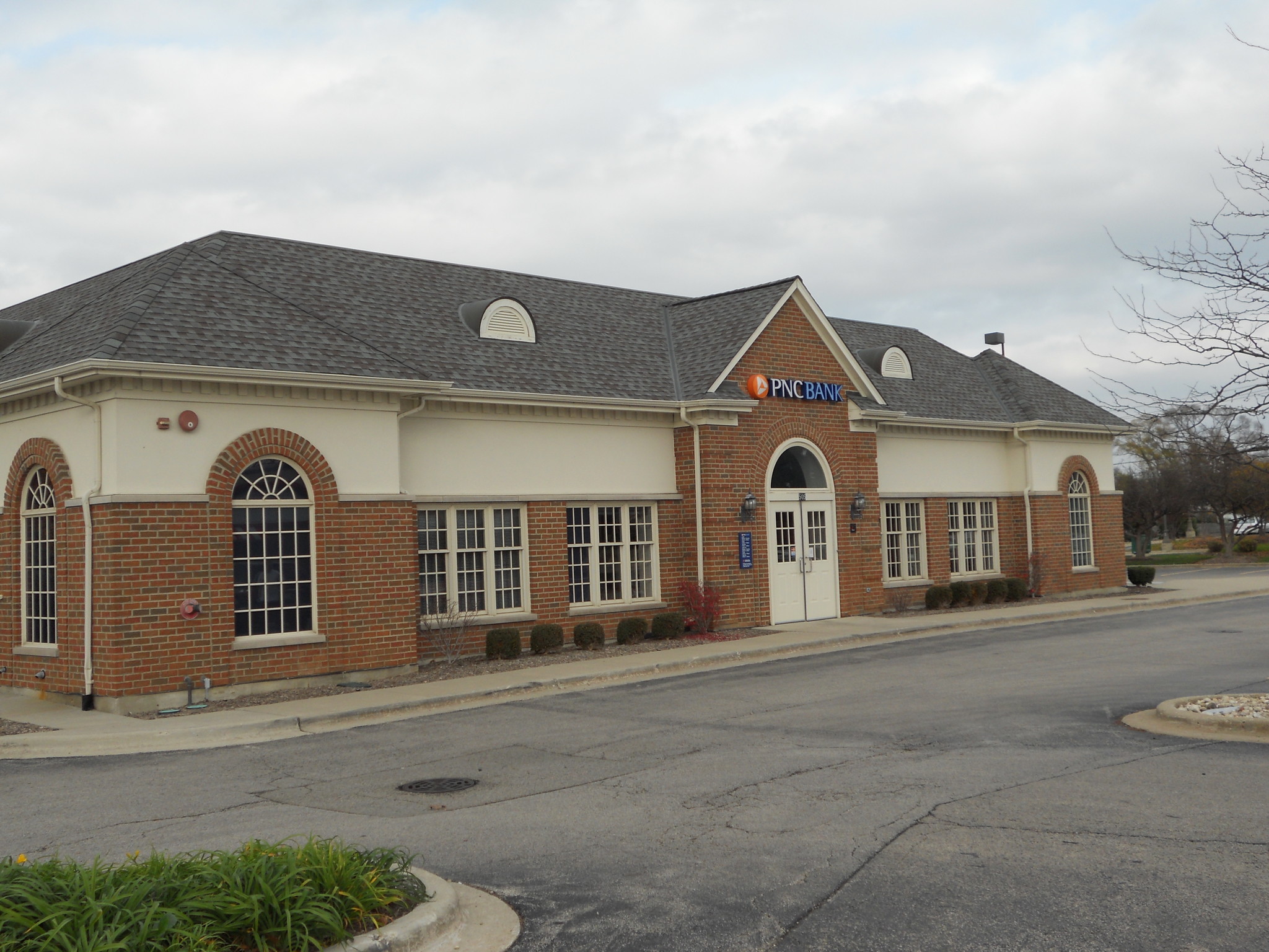 501 W Liberty St, Wauconda, IL for lease Primary Photo- Image 1 of 2