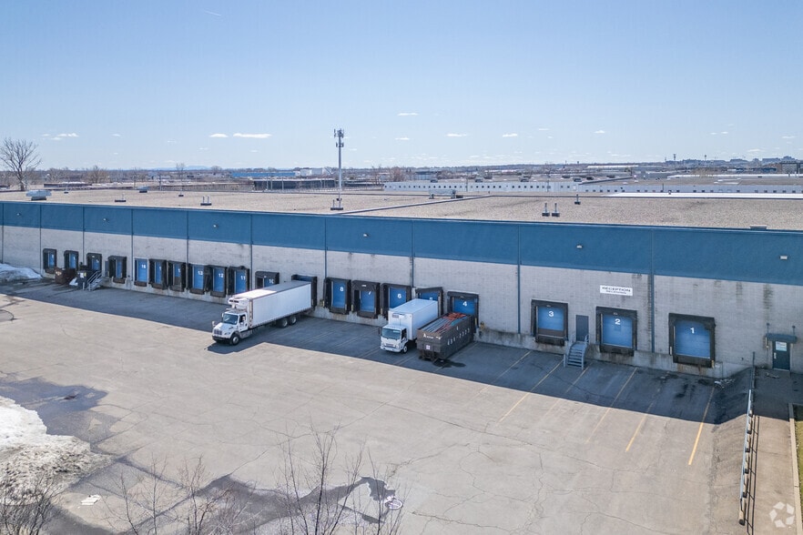 1420-1440 Rte Transcanadienne, Dorval, QC for lease - Building Photo - Image 1 of 2