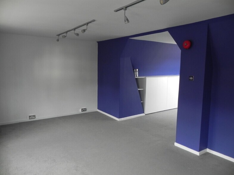 8 Hill St, Saffron Walden for sale - Interior Photo - Image 1 of 1