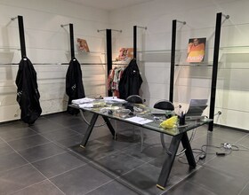 Rue Du Croissant, Paris for lease Interior Photo- Image 2 of 3