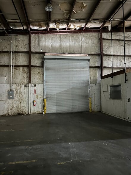 232 S Industrial Blvd, Calhoun, GA for lease - Interior Photo - Image 3 of 8