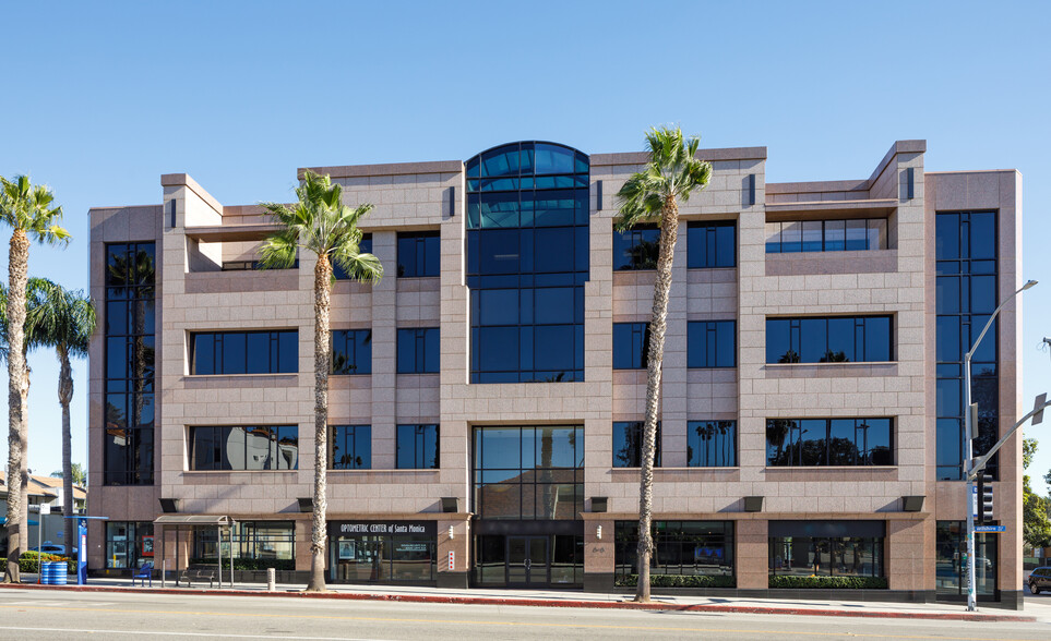 808 Wilshire Blvd, Santa Monica, CA for lease - Building Photo - Image 3 of 7