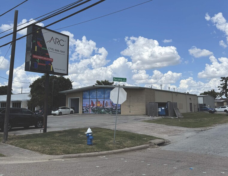 4900 Dacoma St, Houston, TX for sale - Building Photo - Image 1 of 4