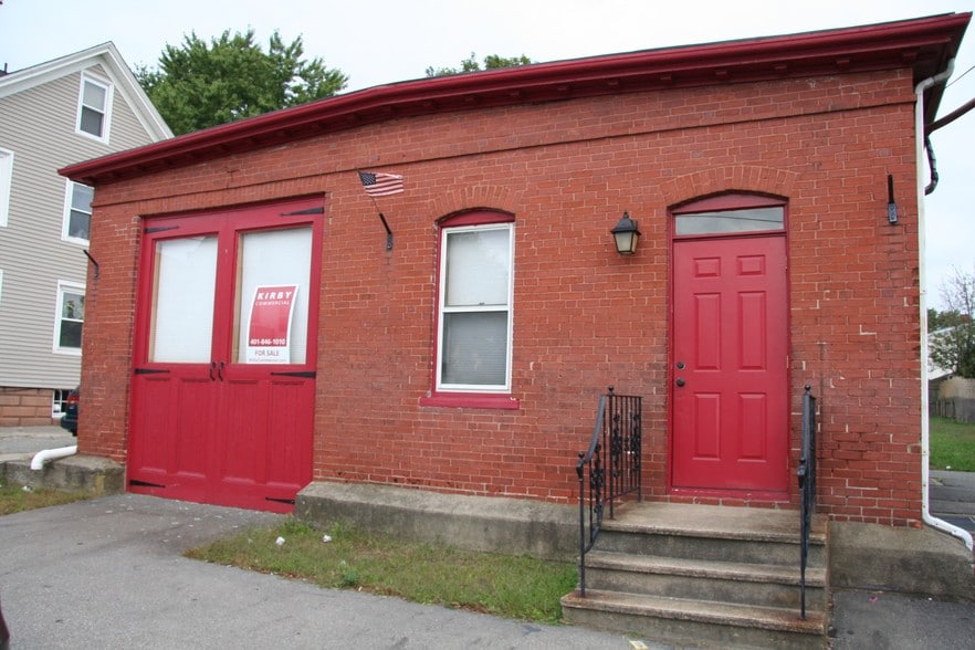 308 Metacom Ave, Warren, RI for sale - Primary Photo - Image 1 of 1