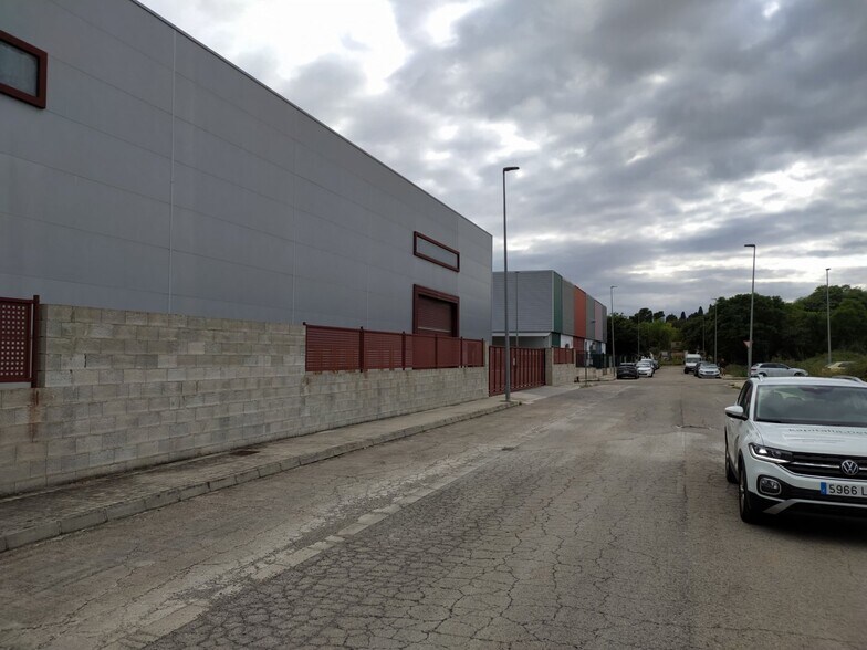 Industrial in Llanera de Ranes for sale - Building Photo - Image 2 of 3