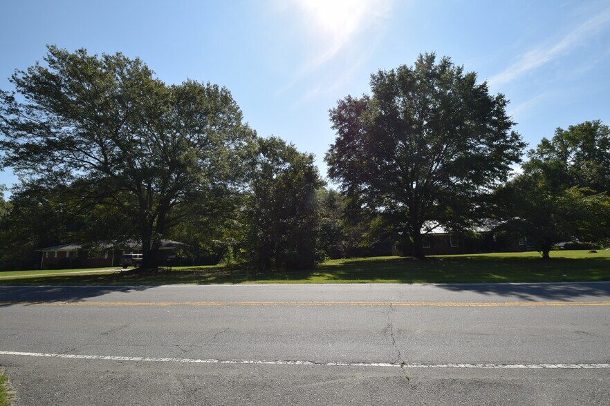 1706 N Main St, Mount Holly, NC for sale - Other - Image 1 of 1