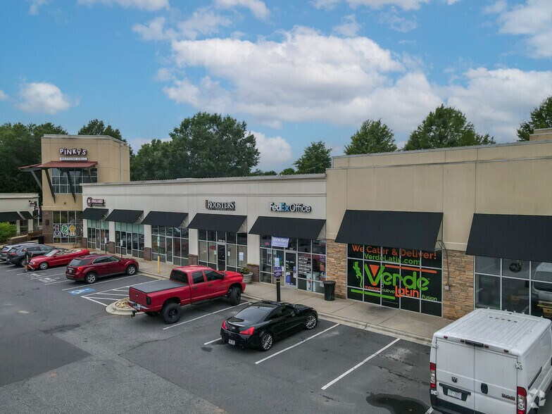 98109848 Gilead Rd, Huntersville, NC 28078 Rosedale Village