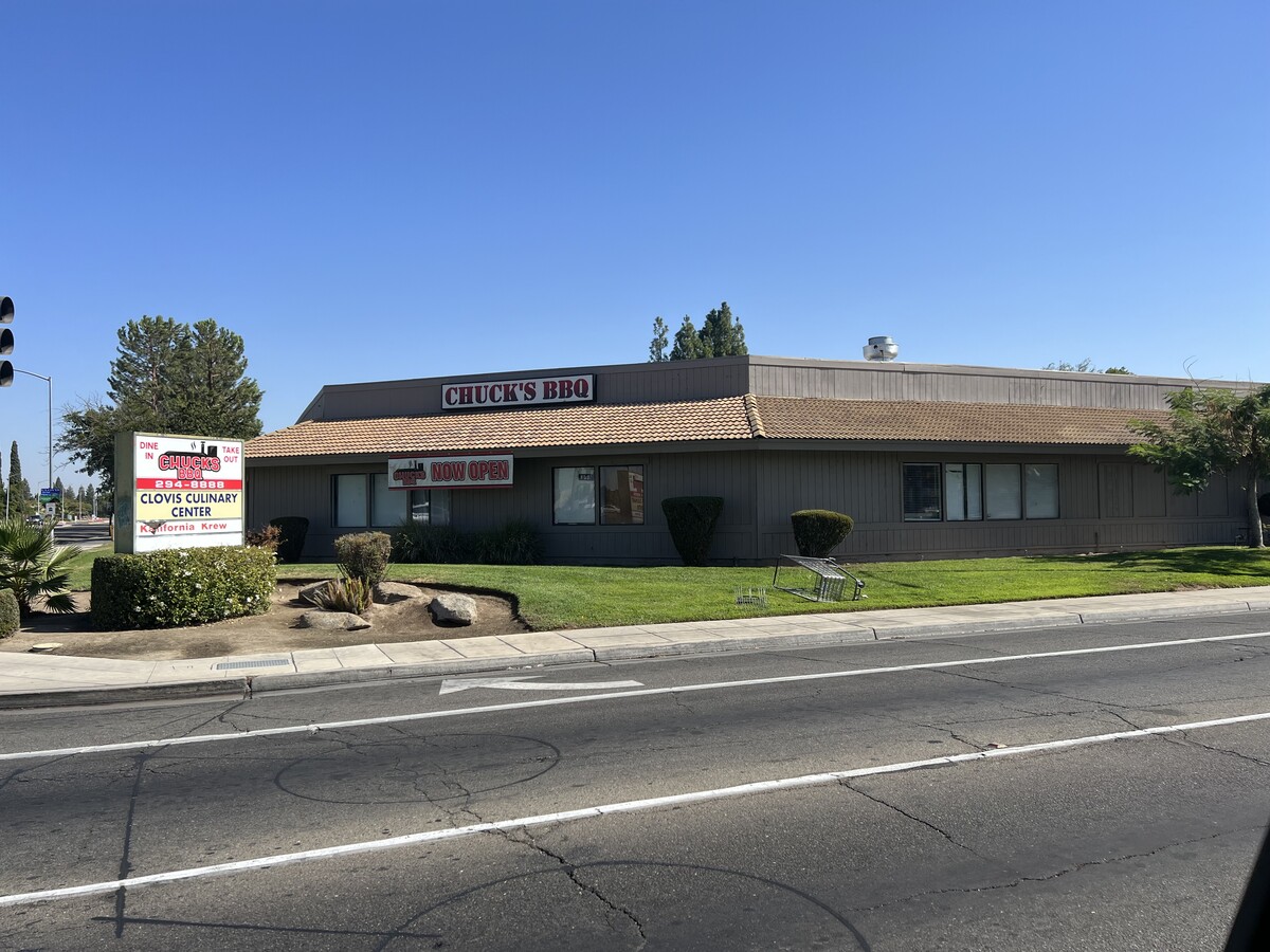 3185 Willow Ave, Clovis, CA 93612 - Willow Shopping Center | LoopNet