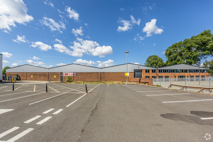 500 Purley Way, Croydon for lease - Building Photo - Image 2 of 3