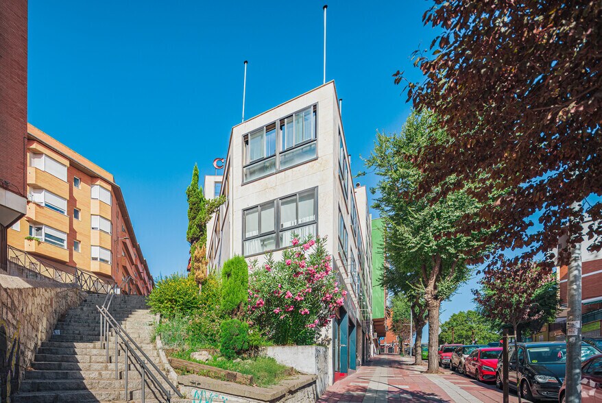 Calle Doctor Fleming, 6, San Sebastián de los Reyes, Madrid for lease - Building Photo - Image 2 of 3