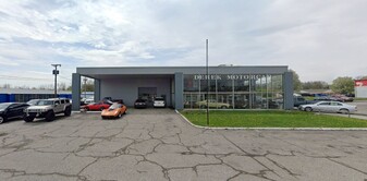 1001 N Coliseum Blvd, Fort Wayne IN - Automotive Property