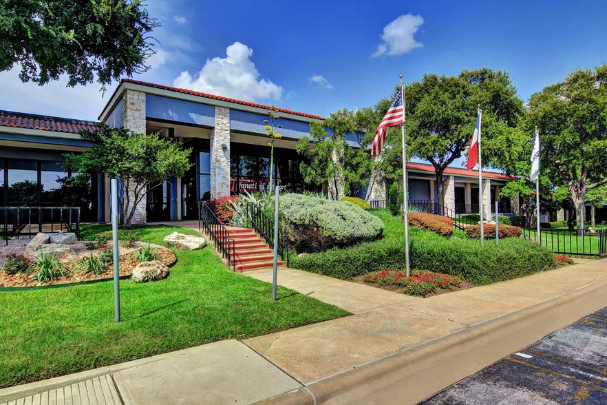 9001 I-35 N, Austin, TX for lease - Building Photo - Image 1 of 14