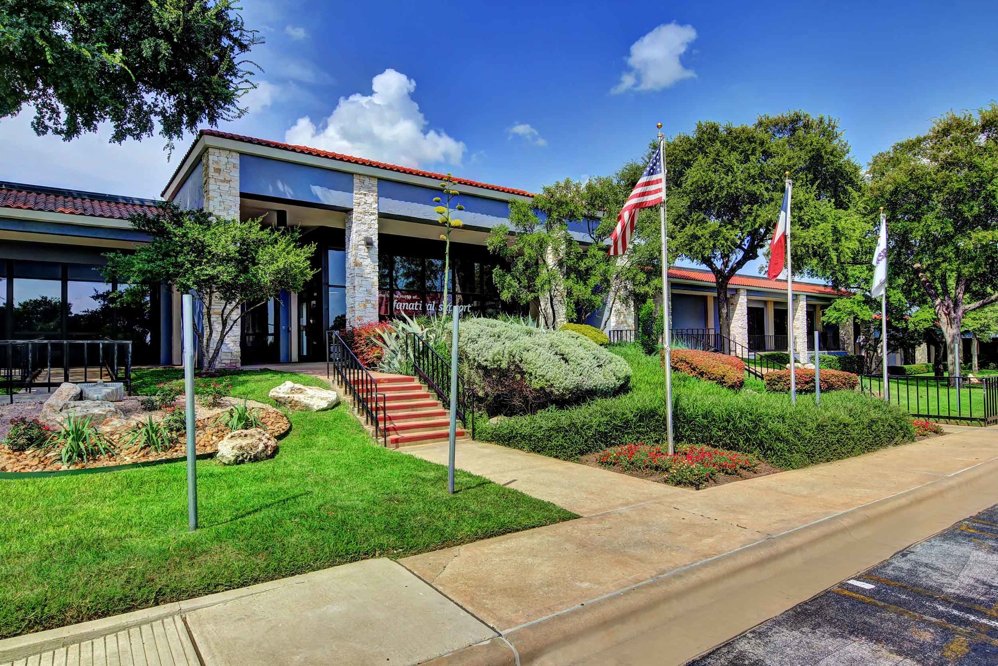 9001 I-35 N, Austin, TX for lease Building Photo- Image 1 of 15