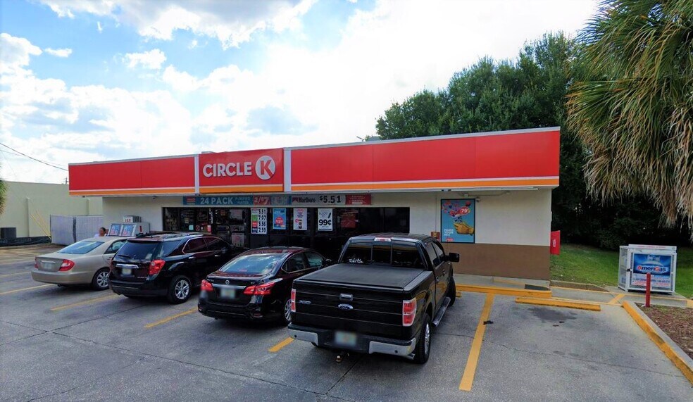 6422 Benjamin Rd, Tampa, FL 33634