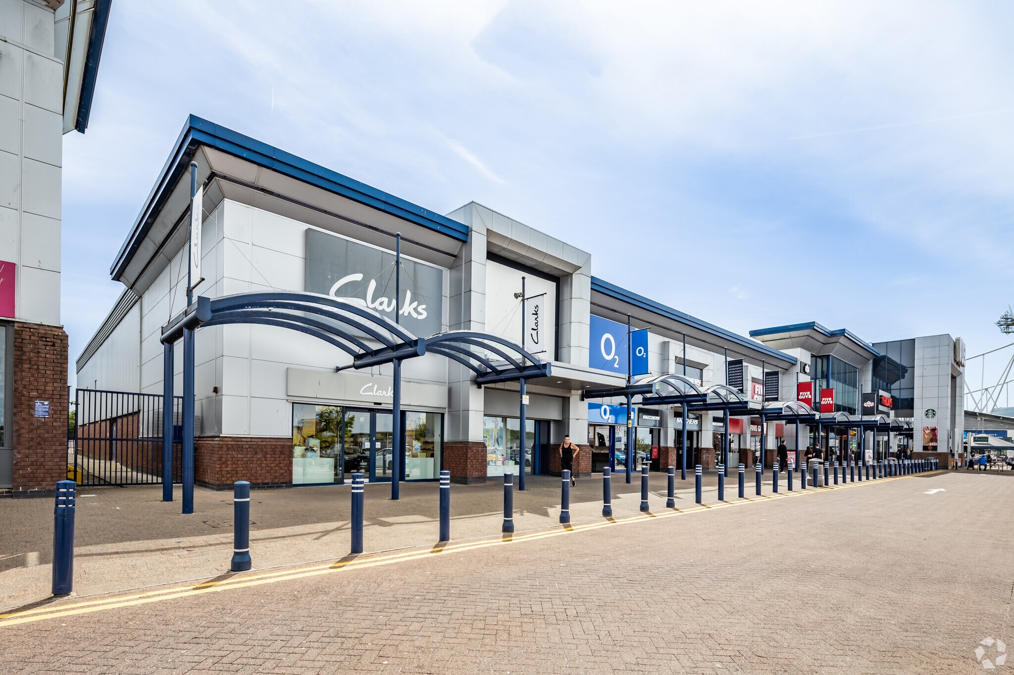 3-8, 10 The Linkway, Bolton for sale Primary Photo- Image 1 of 1