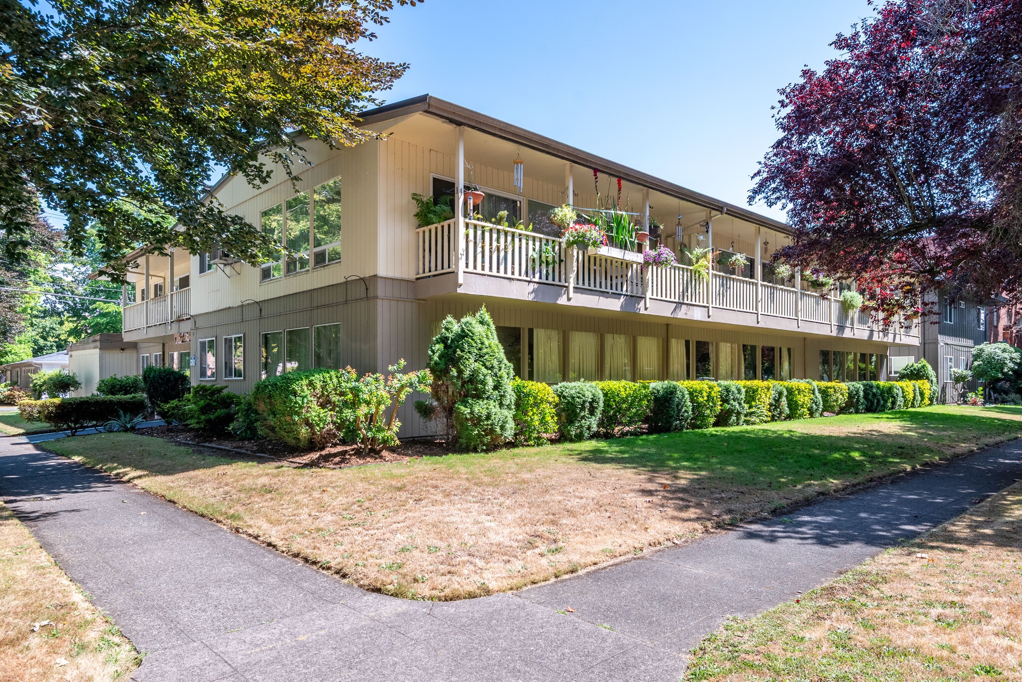 1951 Louisiana St, Longview, WA for sale Primary Photo- Image 1 of 19