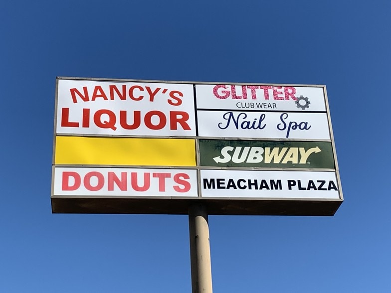 2400 Meacham Blvd, Fort Worth, TX for lease - Building Photo - Image 3 of 8