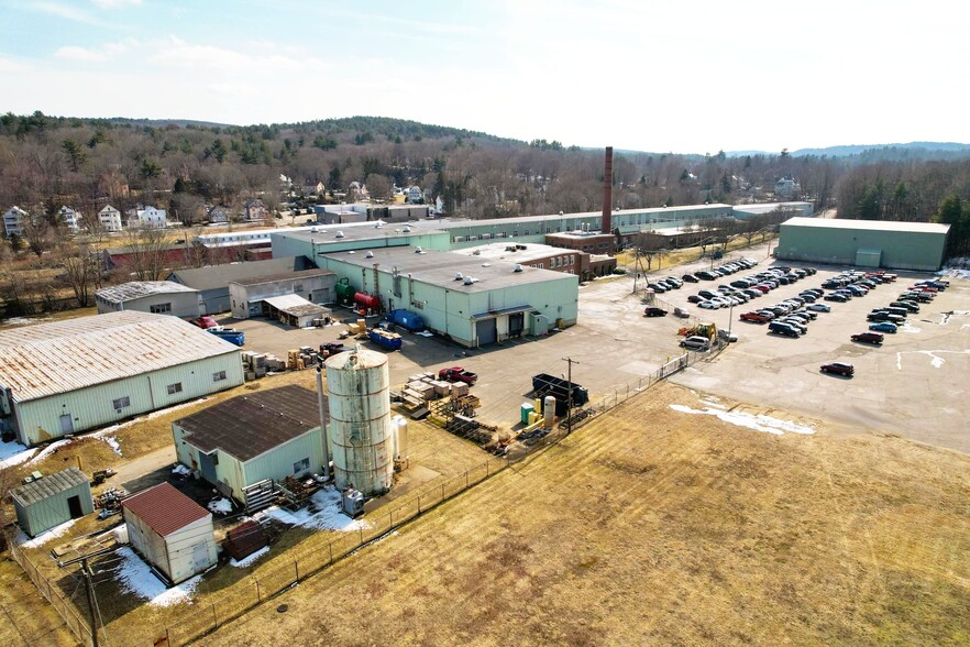 82 Bridges Ave, Warren, MA for sale - Aerial - Image 1 of 1