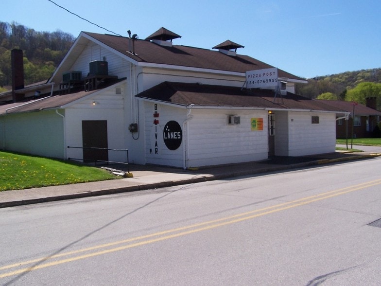 527 Market St, Bolivar, PA 15923