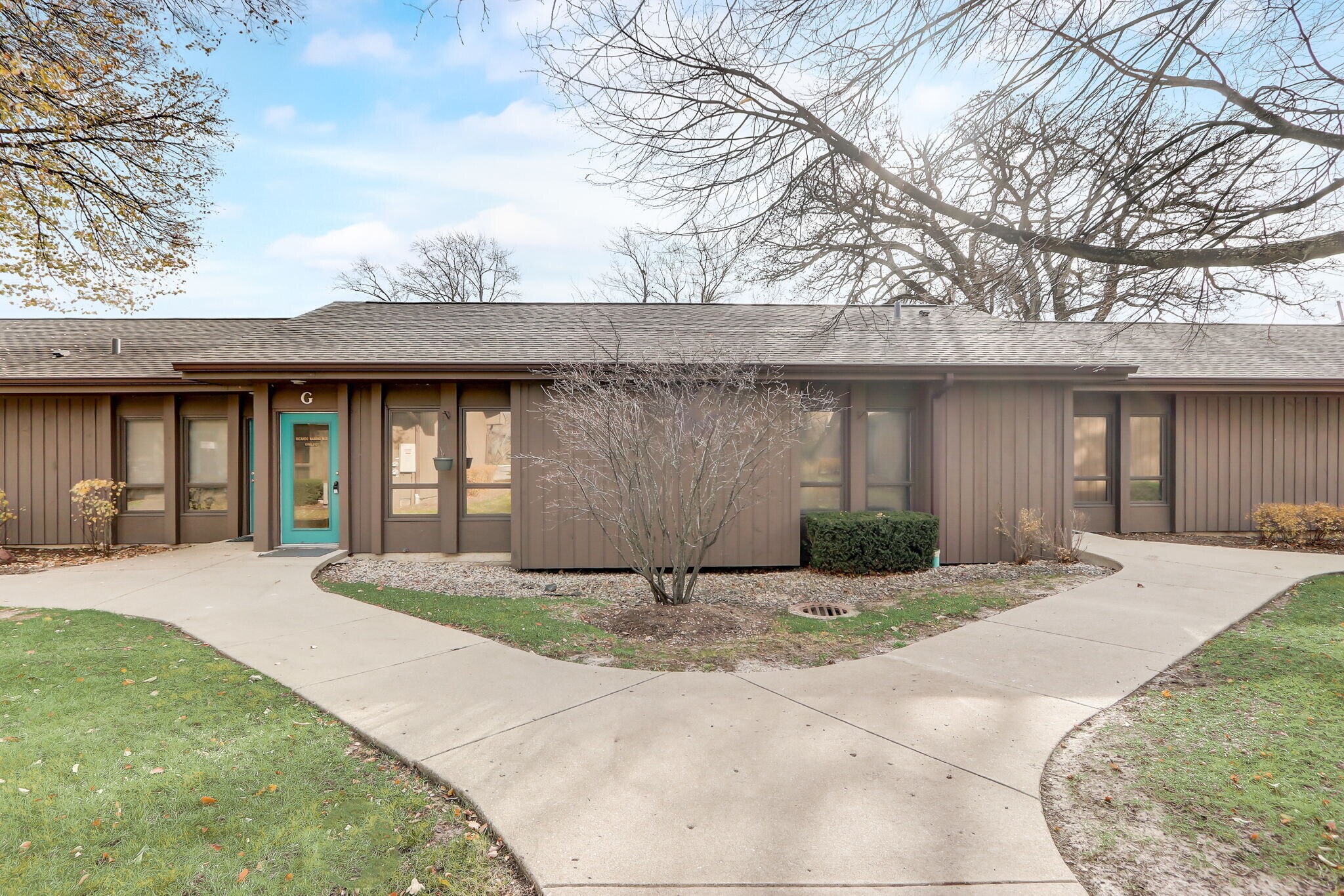4318 Crystal Lake Rd, Mchenry, IL for sale Building Photo- Image 1 of 1