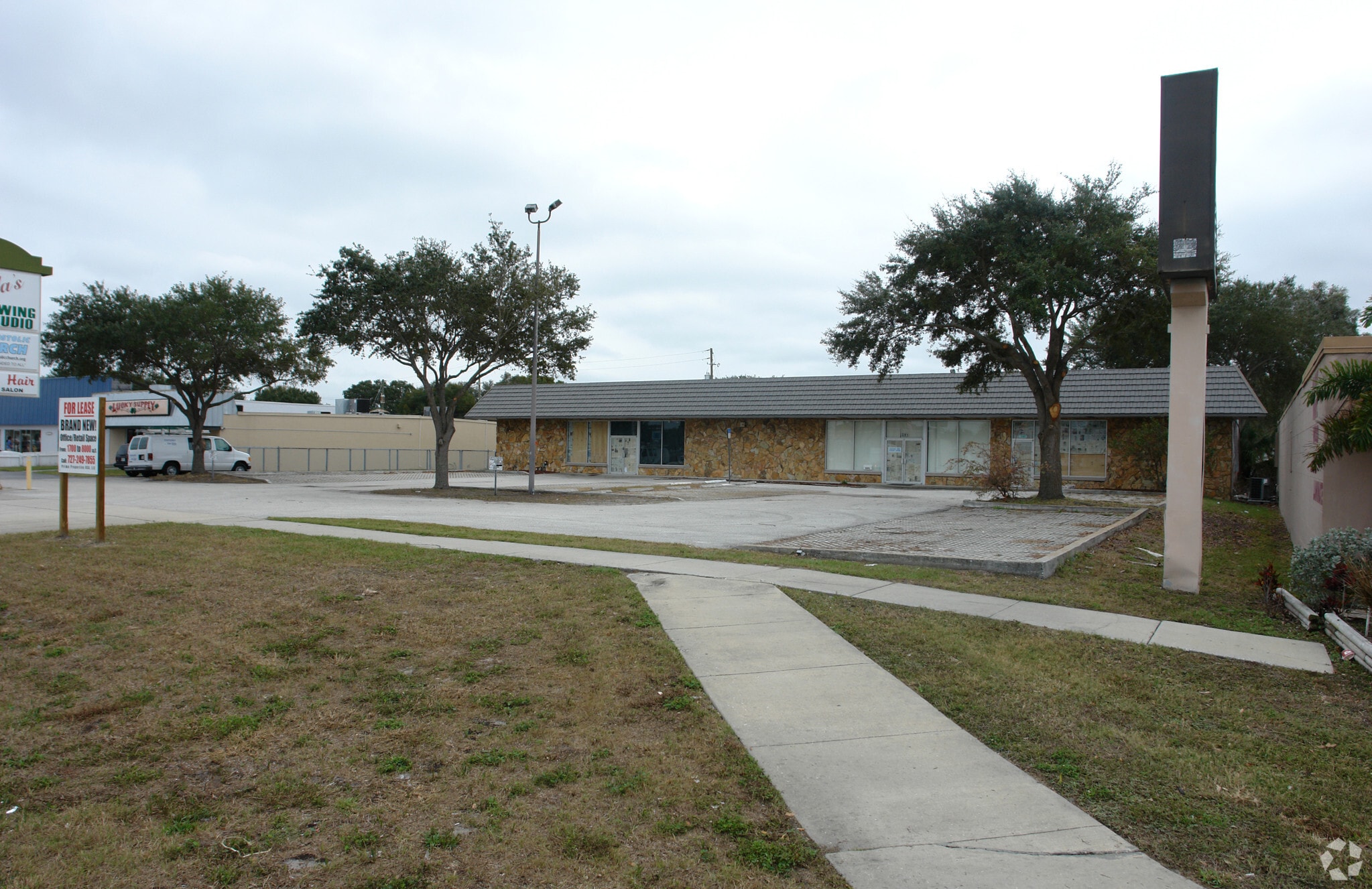 3395 E Bay Dr, Largo, FL for lease Primary Photo- Image 1 of 5