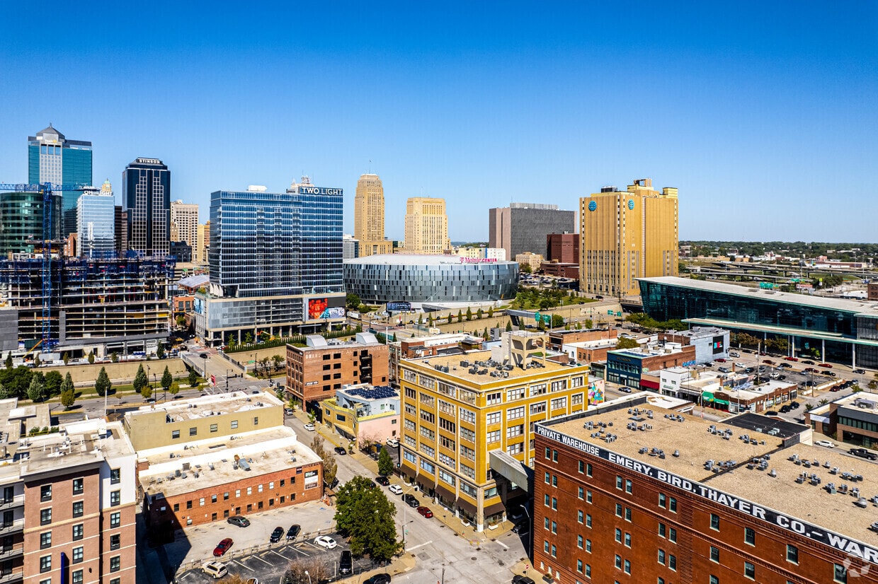 1535 Walnut St, Kansas City, MO for lease Building Photo- Image 1 of 13