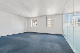 45 Rue Boissière, Paris for lease Interior Photo- Image 1 of 4