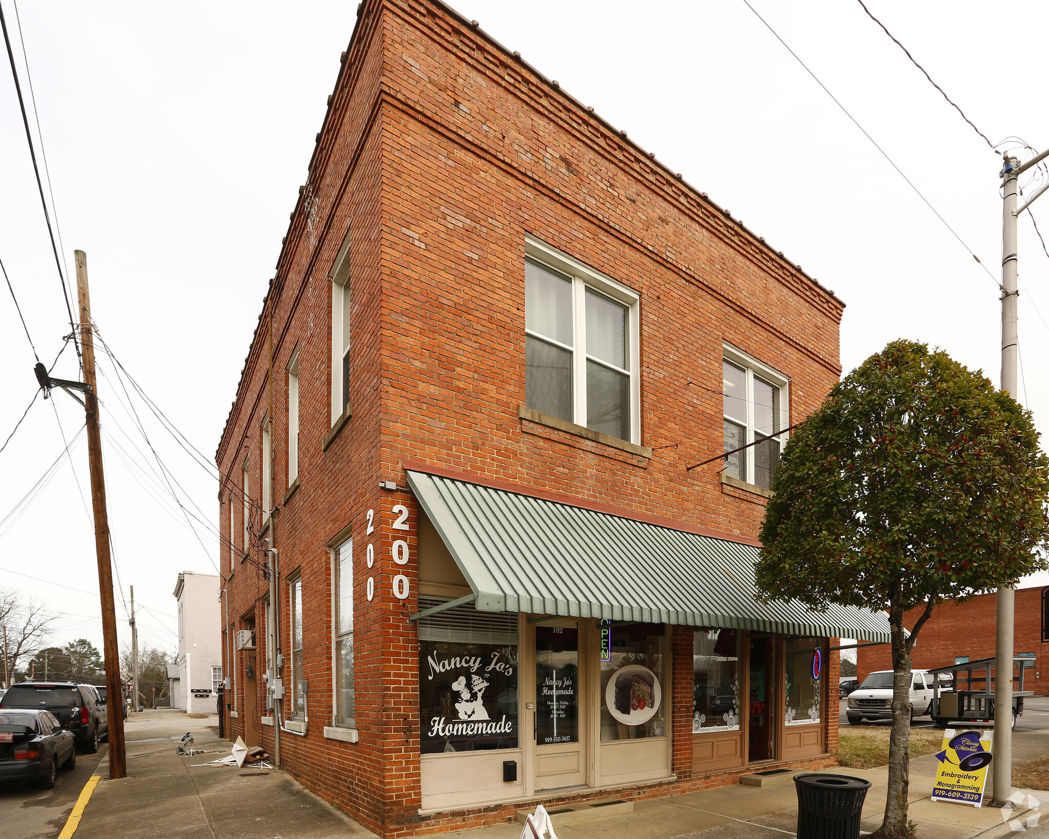 200 E Main St, Clayton, NC for sale Primary Photo- Image 1 of 1