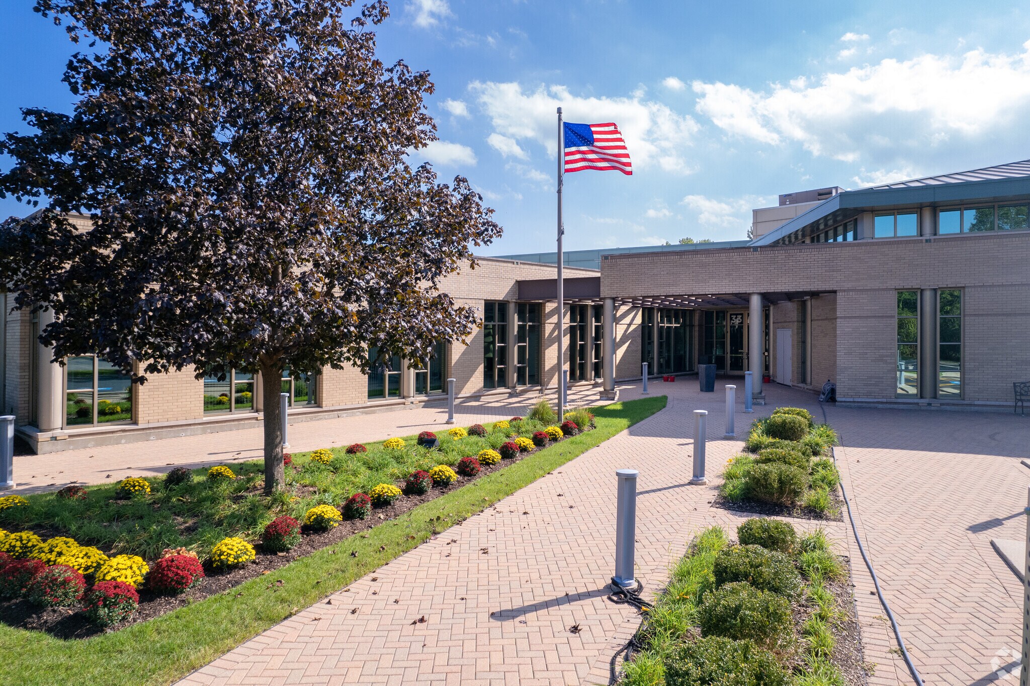 3300 Dundee Rd, Northbrook, IL for sale Primary Photo- Image 1 of 1