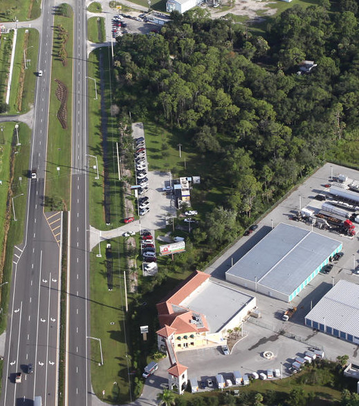 14180 N Cleveland Ave, Fort Myers, FL for sale - Primary Photo - Image 1 of 19