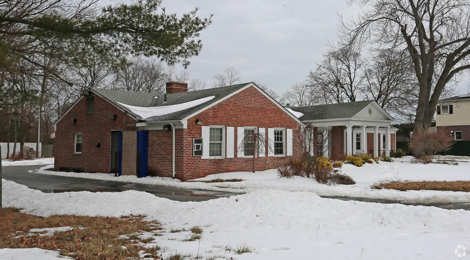 901 Main St, Farmingdale, NY 11735 Property Record