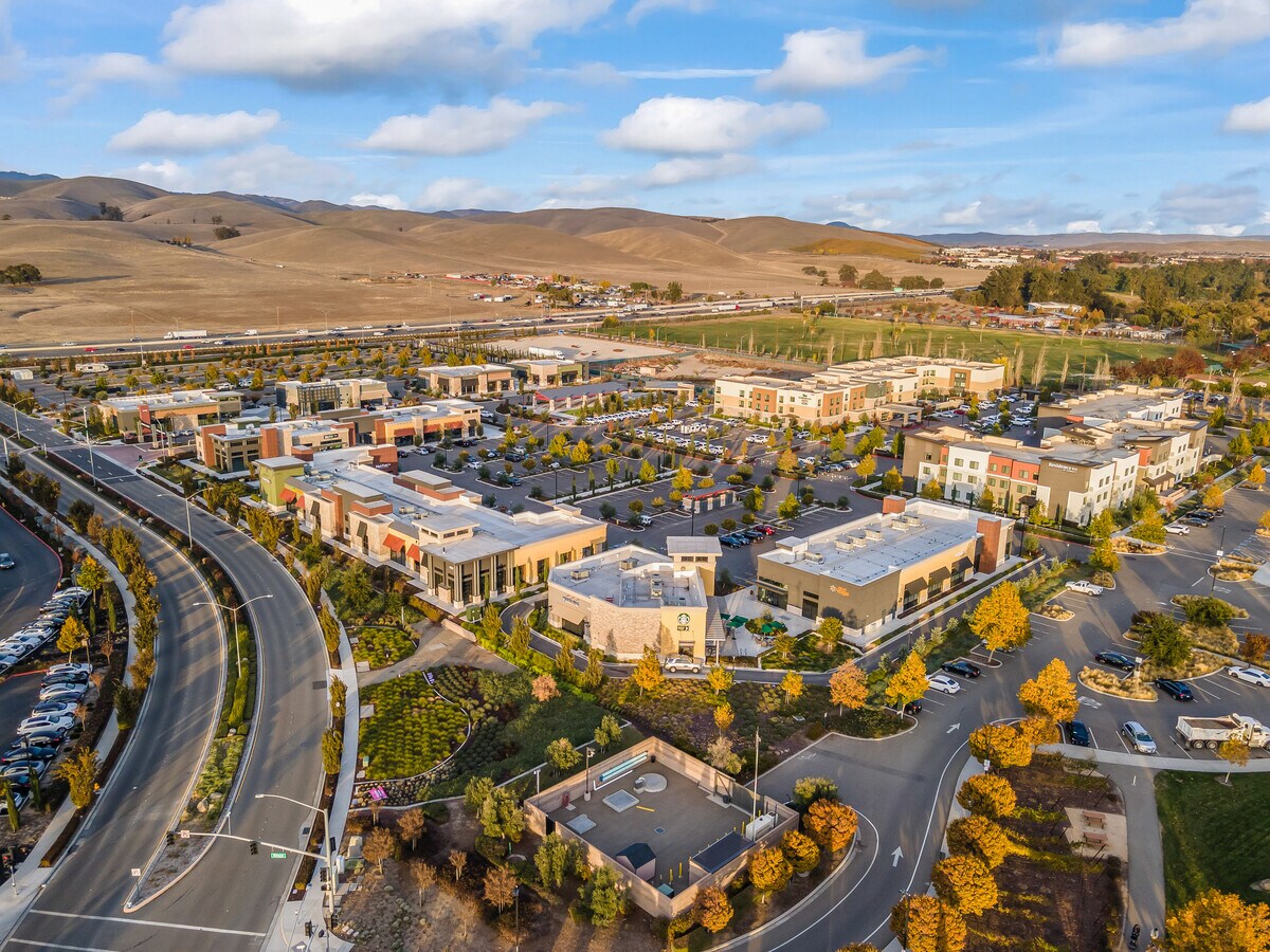 47054729 Livermore Outlets Dr, Livermore, CA 94551 Republic Square