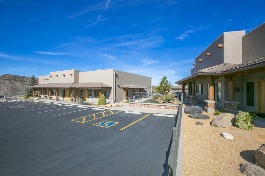 3629 Crossings Dr, Prescott, AZ 86305